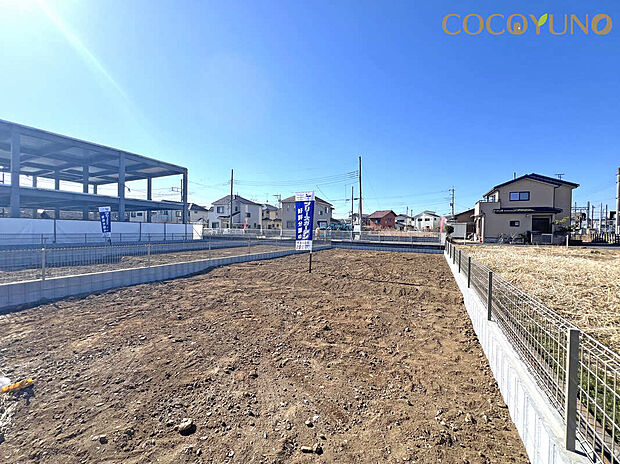 【現地外観写真】暖かな陽光と心地よい風が通り抜ける開放的な現地です。
実際に現地に立って、この気持ちの良い日当たりをぜひ体感してください！　現地写真2026.2.21撮影