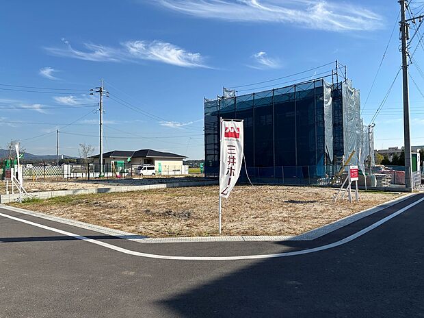 【９号地】北西側から撮影　新規分譲地は余分な費用（造成費用、解体費用、等）が発生しにくいというメリットがあります。土地代、建物建築費用、以外にどんな費用が必要なのか現地でご説明致します。