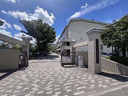 さいたま市立尾間木中学校 480m(徒歩６分)