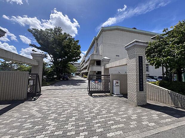 さいたま市立尾間木中学校（約480m）