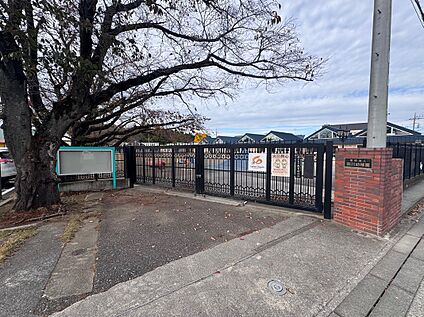 認定こども園　羽川幼稚園 1500m(車8分（徒歩19分）)