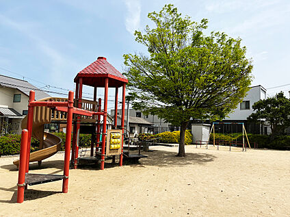 緑井第七公園 約200m(徒歩3分)