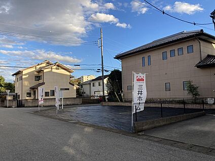 前面道路含む現地外観画像