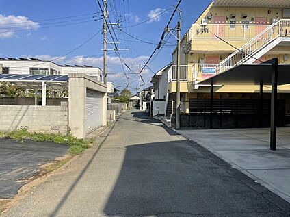 現地（2026年4月14時頃）南側の道路を撮影