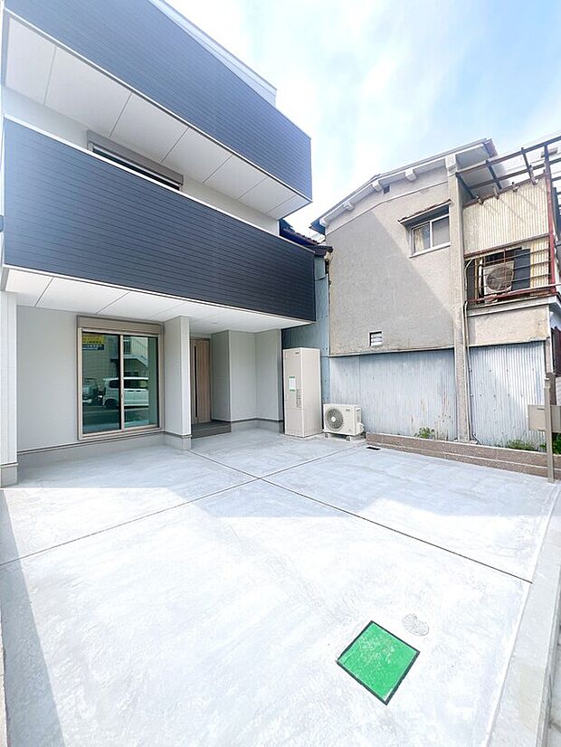 【駐車場】【プラン例】駐車スペースはしっかり2台分!来客時にも余裕があって便利です!