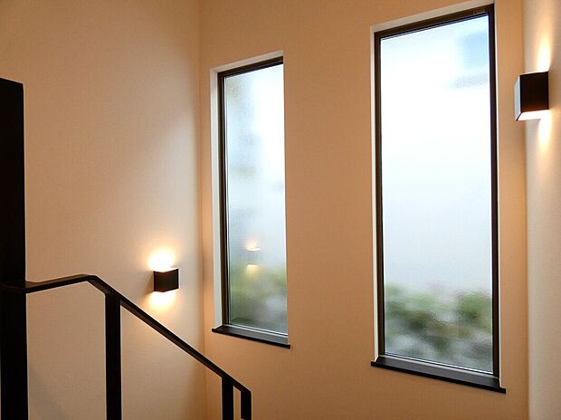 【【内観/施工例】】暮らす方に合わせた、こだわりの内観デザインです。よくある建売デザインでは物足りない方にもおすすめです。