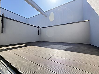 【バルコニー】