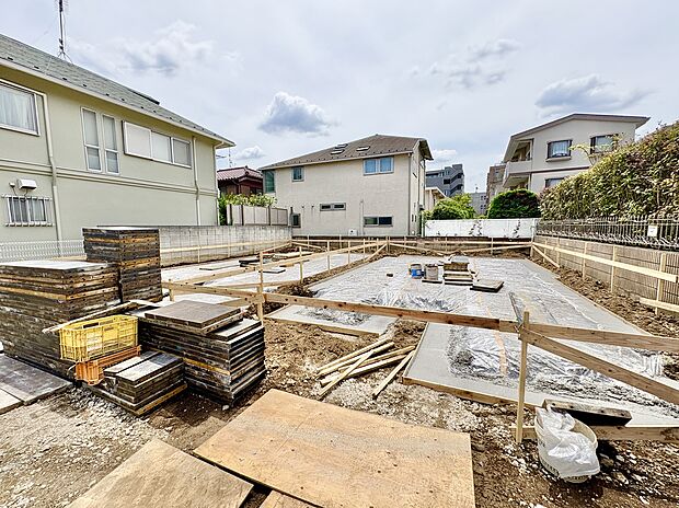 【【現地写真】】保育園や小学校、中学校が徒歩3分圏内に揃っています。通園・通学負担が少なく、子育て世帯にも嬉しい立地です。