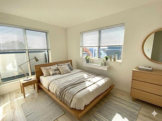 ◆3階6.5帖洋室◆※こちらの写真は現況の室内写真にCGを使用して家具等を合成加工したものであり、実際の室内状況とは異なります。なお当物件は家具付き物件ではありません。