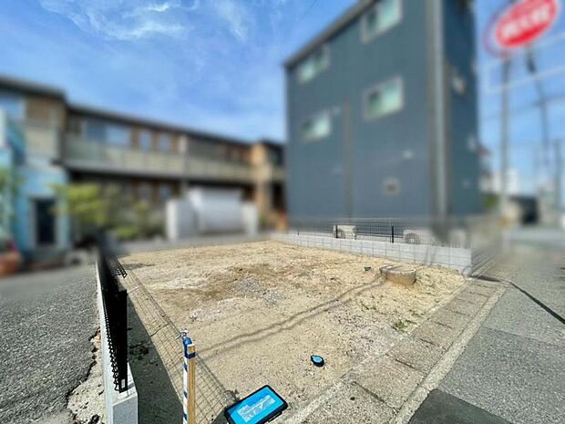 ◆未完成ですが立地や周辺環境をご確認いただきながらどのような建物が完成するかご説明させていただきます！また近隣にある同じく当社グループ施工の完成住宅をご案内させていただきます！※2026.6月撮影