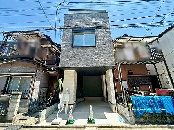 ◆永大グループ施工住宅◆閑静な住宅街にスタイリッシュなデザインの3階建てが誕生！