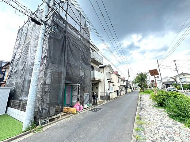 本物件は未完成のため、お近くにある同仕様の完成物件をご案内いたします。完成後の暮らしをイメージしながら、安心してご検討いただけます。どうぞお気軽にお問合せくださいませ。（2026年8月撮影）