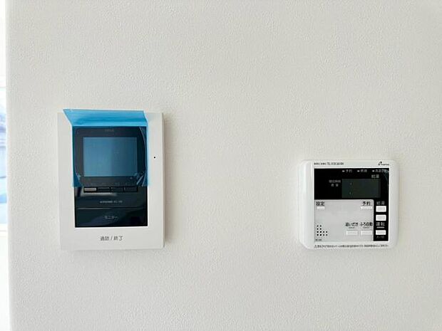 【インターホン】■訪問者をしっかり認識できる録画機能付TVインターホン！持ち運び可能なモニター付ワイヤレス子機もあり、家中どこでも来客対応することが出来ます！