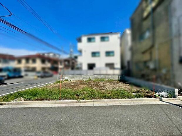 【外観】◆開放感のある南西角地!建築中の為、同仕様の近隣完成住宅をご見学可能です!また、お客様がご興味のある物件も合わせてご案内させていただきます!