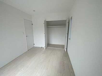 【1階5.9帖洋室】