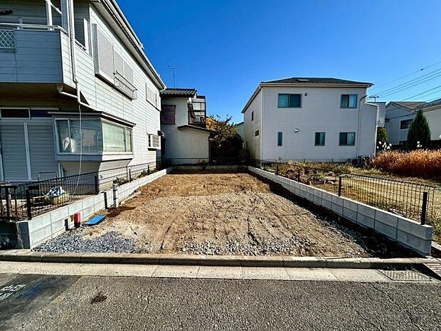 【【現地写真/2025年11月撮影】】未完成の為お近くの同仕様完成物件ご案内いたします！