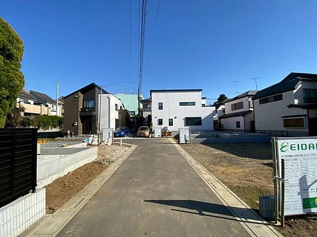【【現地写真/2025年12月撮影】】未完成の為お近くの同仕様完成物件ご案内いたします！当物件の他、気になる物件等ございましたらあわせてご案内可能♪お気軽にお問合せ下さい♪