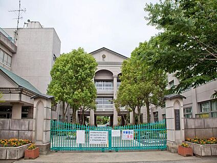 越谷市立大袋小学校 550m(-)