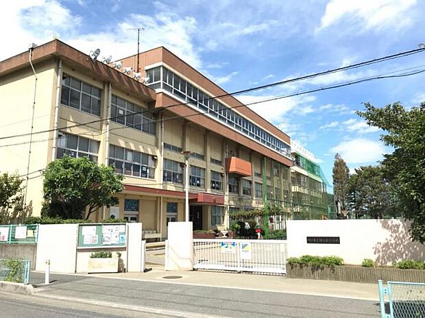 川口市立朝日東小学校（約400m）