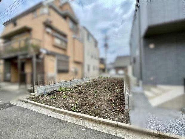 【現地】◆未完成ですが立地や周辺環境をご確認いただきながらどのような建物が完成するかご説明させていただきます！また当物件以外の同じく当社グループ施工の完成住宅をご案内させていただきます！※2026.5月撮影