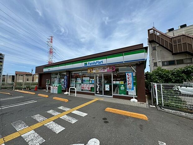 ファミリーマート朝霞宮戸店（約240m）