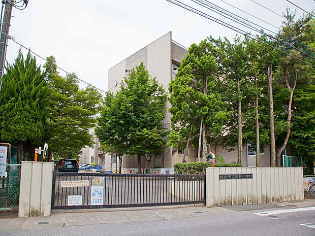 越谷市立桜井小学校(約160m)