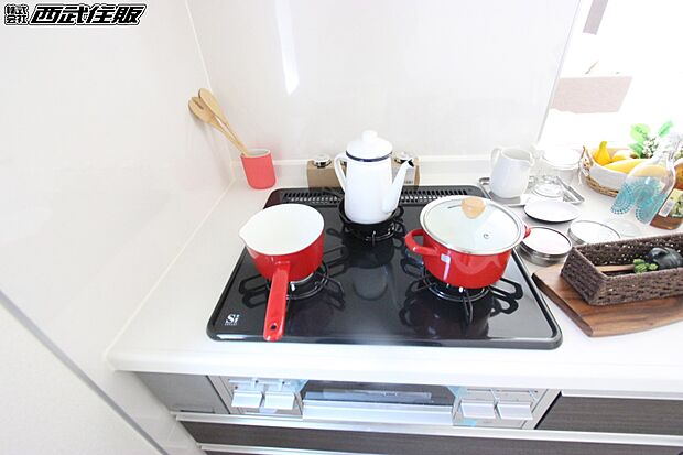 【非公開】【3口ガスコンロ】 お料理がはかどりそうですね!グリルもついています。同仕様写真