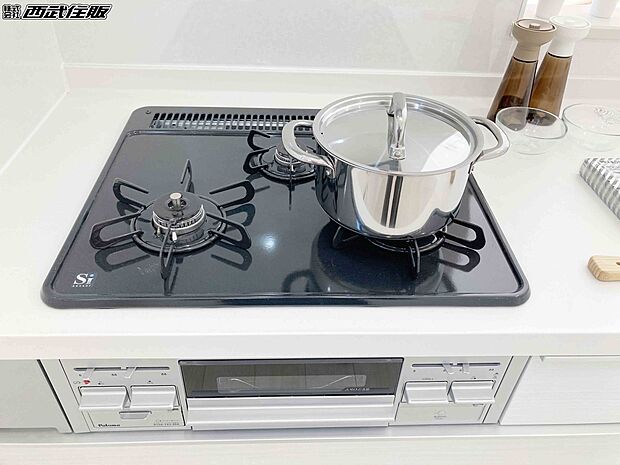 【非公開】【3口ガスコンロ】 グリルも完備!料理の幅が広がります。同仕様写真