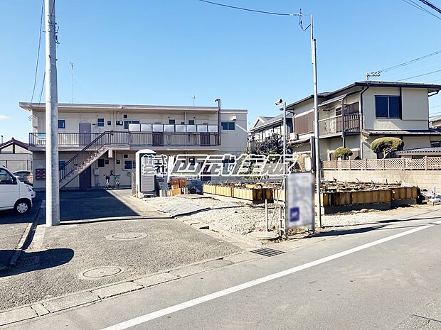 【前面道路含む現地写真】【販売現地】閑静な住宅街で角地です。2026年1月23日撮影
