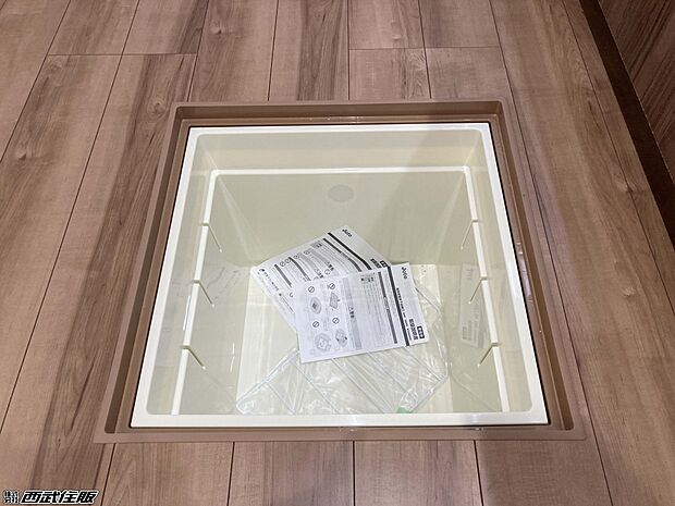 【非公開】【床下収納庫】調味料や保存食の保管にもってこいです!同仕様写真