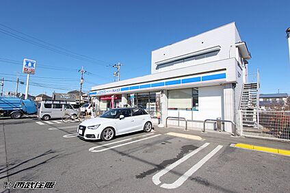 ローソン・スリーエフ 秋川野辺店 499m(7分)