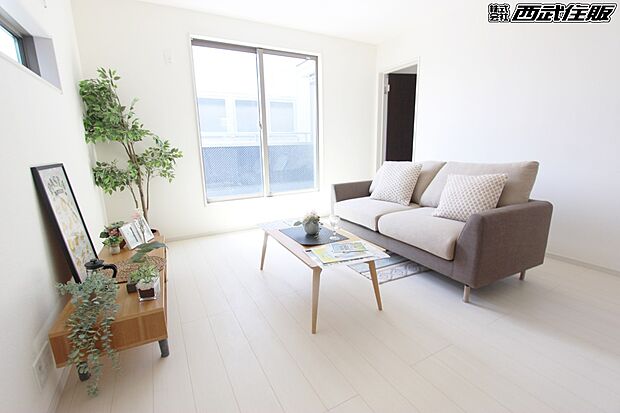 【リビング】【リビング】家族の憩いの場となること間違いなし!同仕様写真