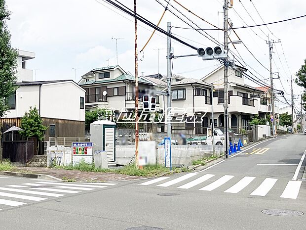 【前面道路含む現地写真】【販売現地】角地になります。2026年8月17日撮影