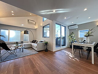 LDK27帖超　ルーフバルコニー　駅近×設備充実　世田谷区赤堤４丁目　新築戸建て その他