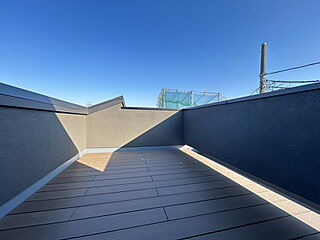 LDK27帖超　ルーフバルコニー　駅近×設備充実　世田谷区赤堤４丁目　新築戸建て その他