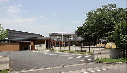 ふれあい保育園 400m(徒歩5分)