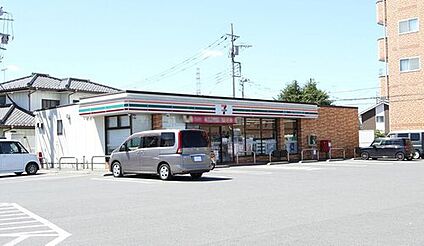 セブンイレブン小山城北店 450m(徒歩約６分)