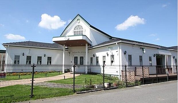 さくら学園SEI英語型保育園(約800m)