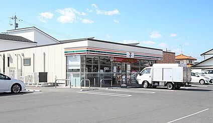 セブンイレブン 栃木都賀合戦場店 880m(徒歩11分)
