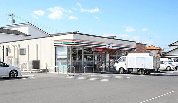 セブンイレブン 栃木都賀合戦場店(約880m)