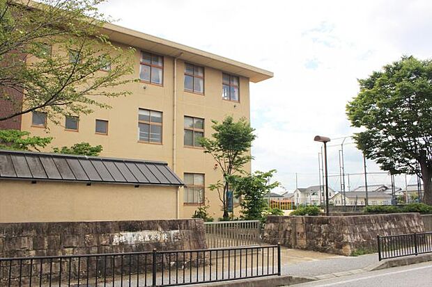 彦根市立旭森小学校（約1,200m・徒歩15分）