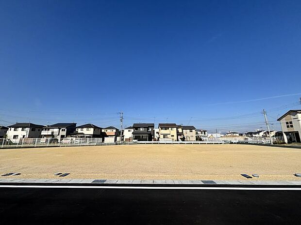 【現地】便利さは身近に、暮らしは穏やかにやさしくをコンセプトとした分譲地「ユナイテッドハイムパーク栗東市川辺」が誕生しました!(2026.2撮影)