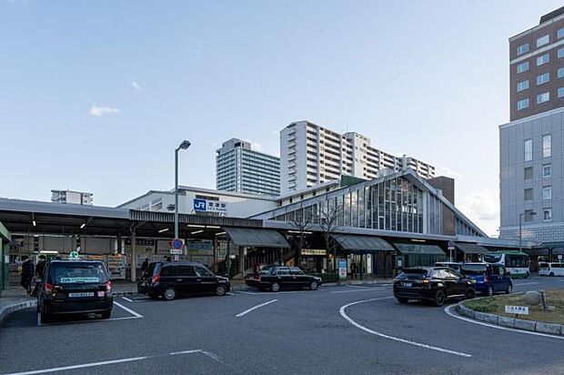 JR琵琶湖線「草津」駅（約3,850m・徒歩11分）