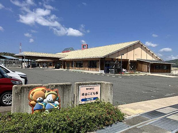 京丹後市立峰山こども園(約2,340m・徒歩29分)