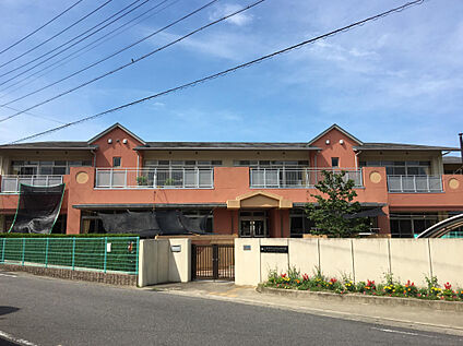 新田保育園 1300m