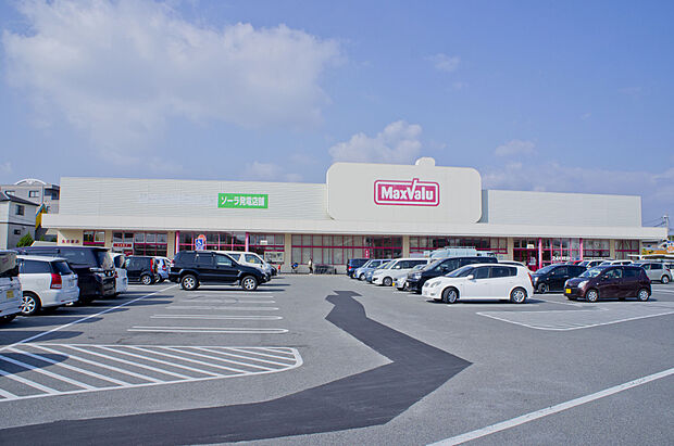 【買い物施設が充実】マックスバリュ北在家店まで徒歩約5分!キリン堂加古川粟津店まで徒歩約7分など、様々な買い物施設が徒歩でご利用いただけます。徒歩約3分の丸亀製麺加古川などで気軽に外食もできそうです。