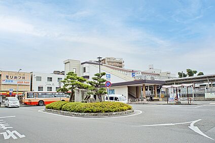 JR山陽本線「宝殿」駅 約750m(徒歩約11分)