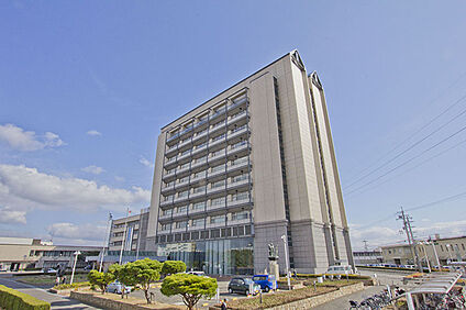加古川市役所 約1100m(徒歩約15分)
