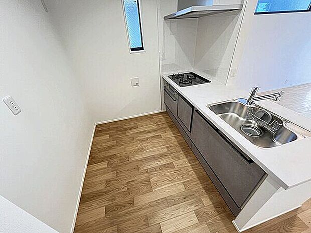 マルエツ天沼店まで543m