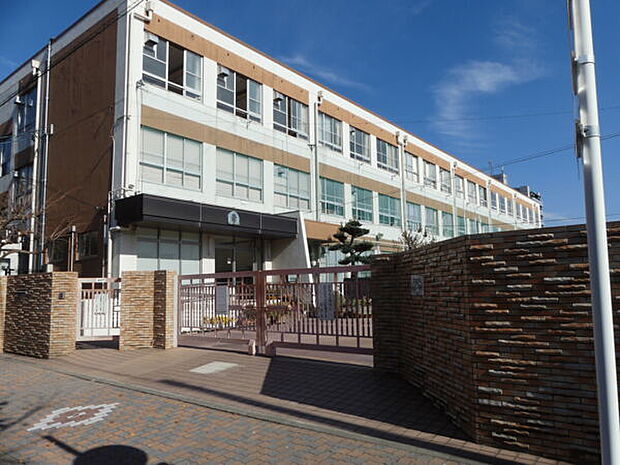 名古屋市立金城小学校まで645m
